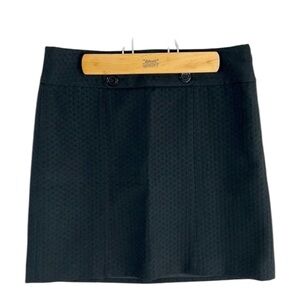 Ann Taylor Petite Black Textured Button Front Skirt Size 6 Petite